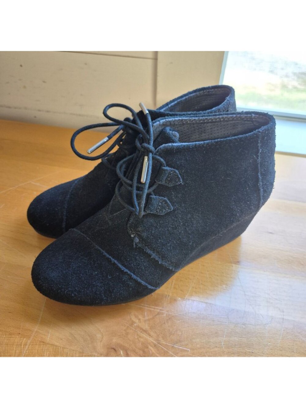 Toms Womens Black Suede Lace-Up Wedge Booties Size 8.5 - Picture 2 of 8